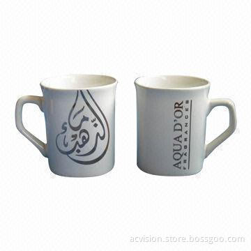 Ceramic mug with golden decal
